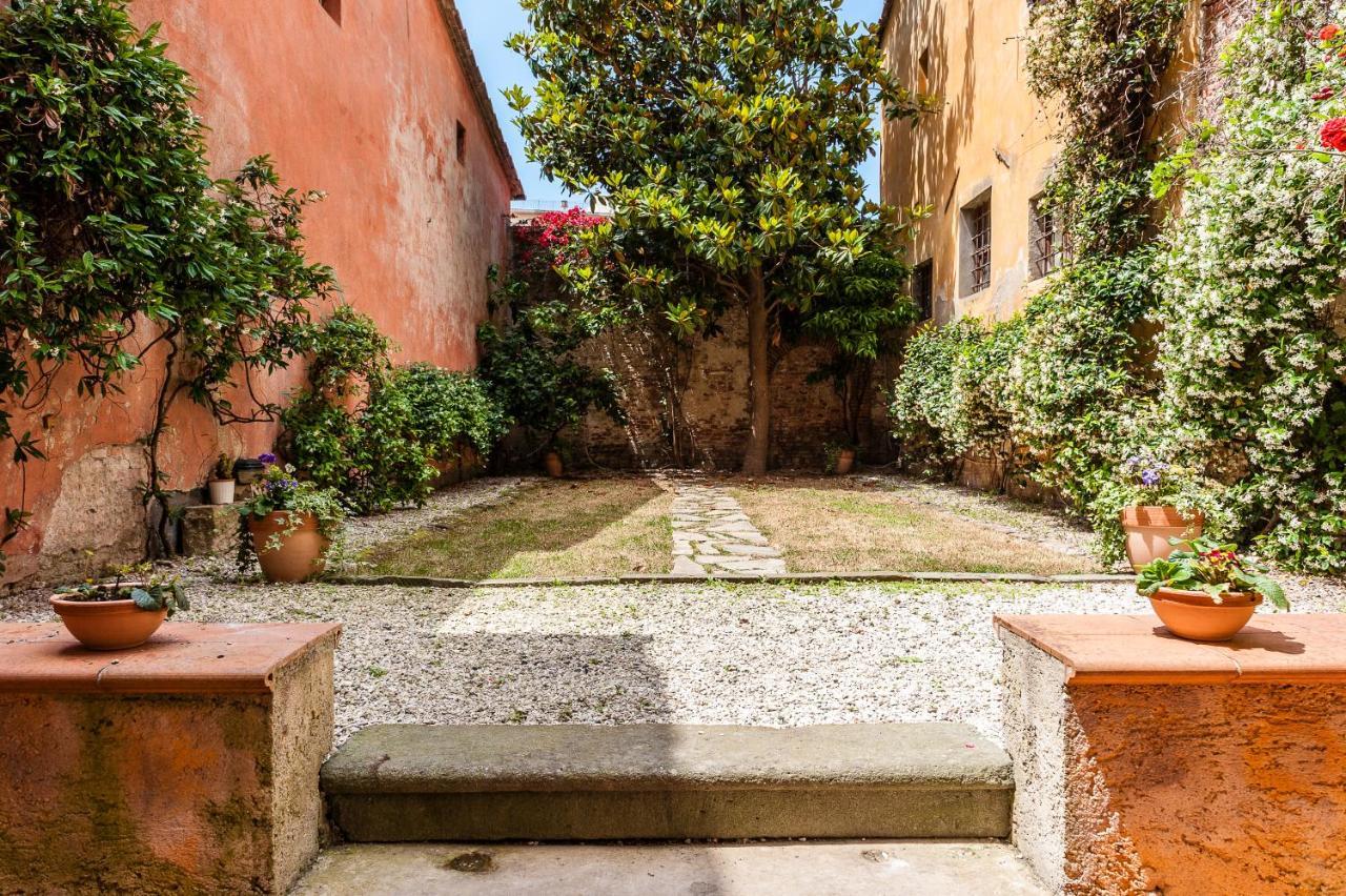 ピサHostly - Garden House Near The Tower - Historical House With Private Gardenアパートメント エクステリア 写真
